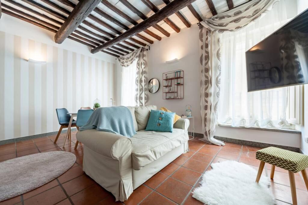Cappellari- Attic In Campo De' Fiori Apartment