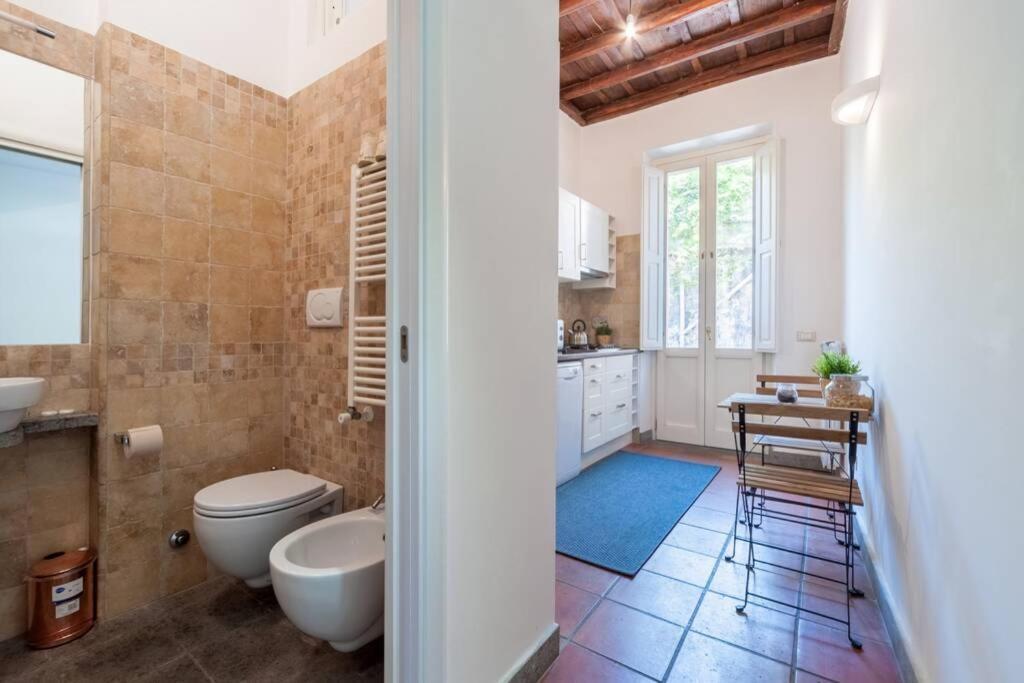 Cappellari- Attic In Campo De' Fiori Apartment *