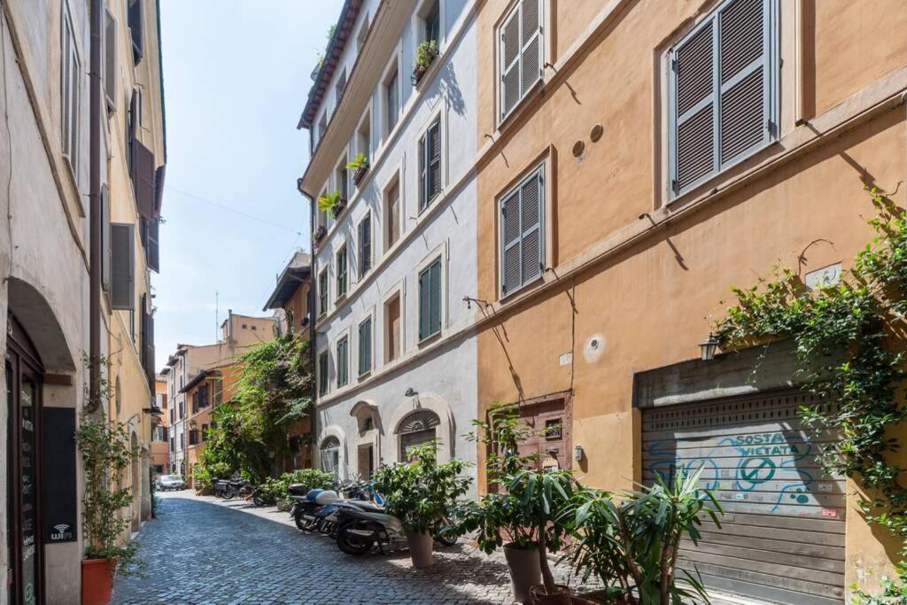 Apartment Cappellari- Attic In Campo De' Fiori
